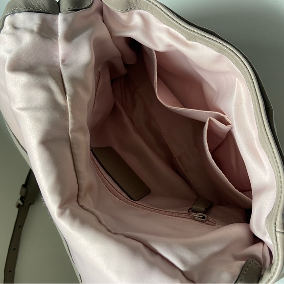 Coach hobo leather shoulder/crossbody bag - Picture 10 of 11